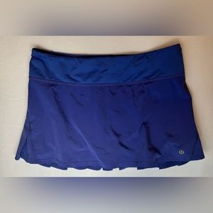 Lululemon Skirt with shorts Line New Run Speed Size 6